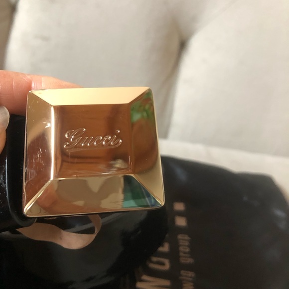 Black Patent Gucci Belt - Picture 2 of 4